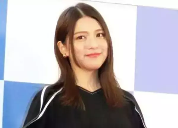 川島海荷　超イケメン競泳日本代表との挙式報告→志田未来も松井珠理奈も♥祝福　「リアルプリンセス」「美女と美男子野獣」の声