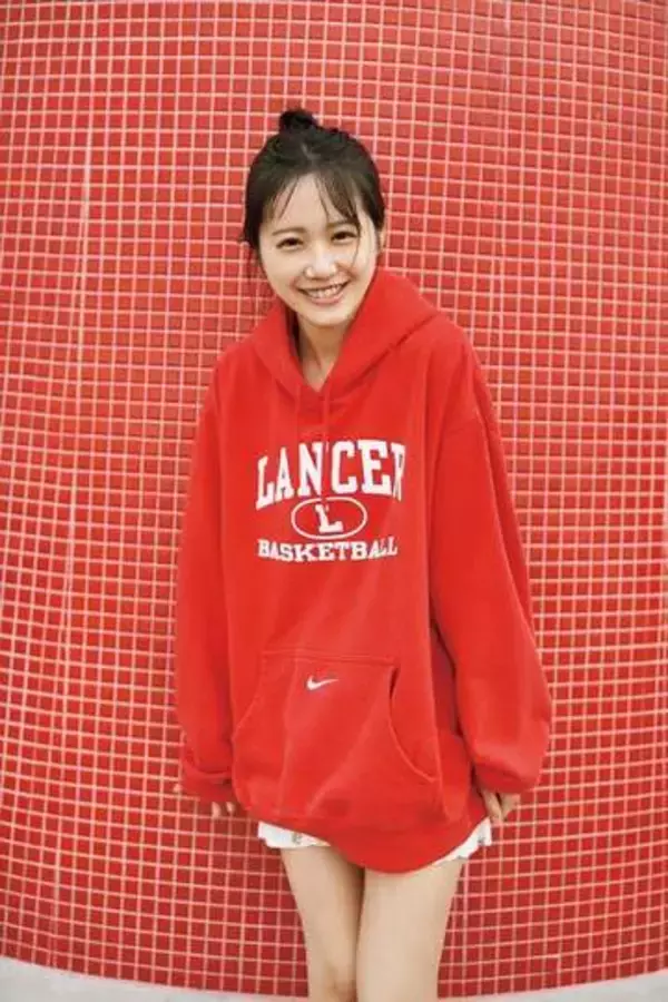 STU48中村舞、2年前の1st写真集デジタル版をリリース　アザーカット42ページ分追加　8月には2nd写真集発売へ