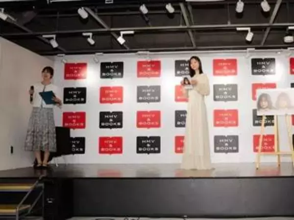 実物綺麗！　佐々木希が「すごい美人」と激オシしてる→秋田美人の透明感アナが現れた　全国に存在バレた、佐々木イベントに司会で登場　ネットも「真の秋田美人」「すげー美人」