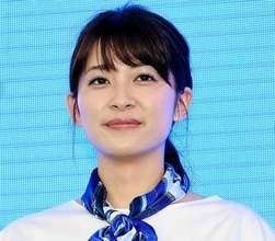 『赤ベンツ王子』との結婚から4年、元TBS山本里菜アナが離婚「前向きな決断」と発表　豪華披露宴も話題に