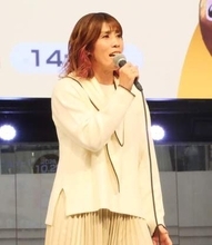 吉田沙保里氏　歌手初ライブで大歓声浴びる「皆さんの前で歌える日がくるとは」サプライズで武尊氏も登場