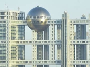 大ヒットから35年…さんま番組登場で「初めて見た」「めちゃ綺麗」反響歌手のXマス名曲流れ→スタジオ「わーお！」「ここ、この一文！」