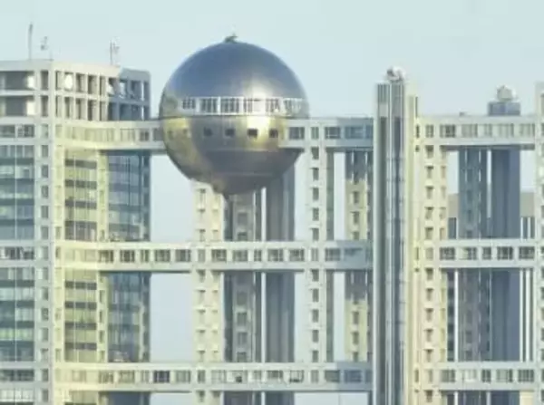 大ヒットから35年…さんま番組登場で「初めて見た」「めちゃ綺麗」反響歌手のXマス名曲流れ→スタジオ「わーお！」「ここ、この一文！」