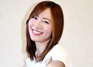 新婚の松井珠理奈　夫との姿公開「最高に尊い」ロケオフに「本当に理想の夫婦」