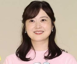 水卜麻美アナ「春に、佐渡を旅しました。」　左腕を両手で抱き寄せ…プライベート感満載の仲良し2S