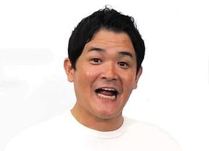 「どういうこと？」「まだ途中？」ノブとMC共演の人気女優　オシャレすぎる衣装に驚き「奇抜ですね！」