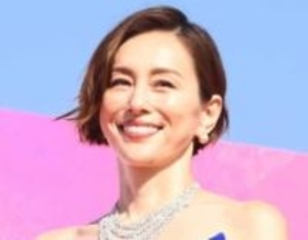 女優の米倉涼子とドジャース・ロバーツ監督の2ショットにSNS歓喜「米倉涼子さんだ」「おーーー米倉さん」