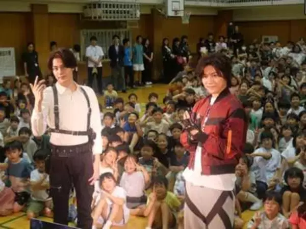 憧れのWヒーロー登場に小学校が沸いた！今井竜太郎＆長田光平が小学生に特別授業　夢の大切さ伝える