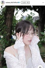 「きゃあーー」「二度見」「そんな格好で？」本田翼、薄キャミで公園に　アンニュイ眼鏡女子に騒然「神すぎる」「舞い降りてる」「ヤバい可愛すぎる」