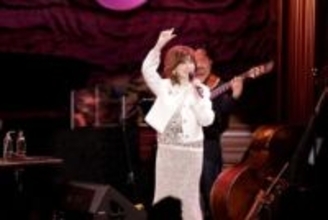 松本伊代「ヒロミさんには私から声をかけた」ライブで告白　極秘挙式から32年、今も「大好き」同期歌手が証言