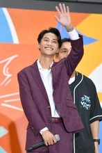 【VIVANT】チョッキー役俳優　日本イベントで歓声浴びる　反響続々「空港に着いた時からサインを頼まれてすごいうれしい」
