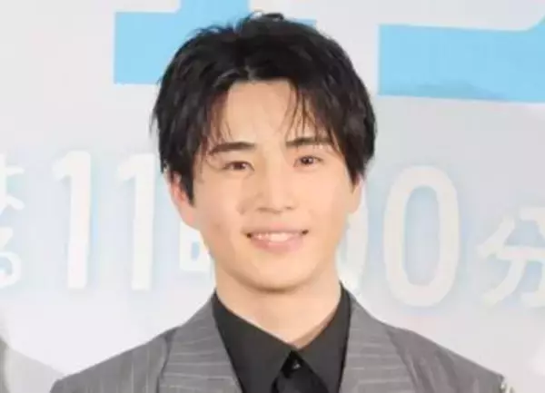 か、かわいすぎるっ！「あんぱん」弟でブレーク俳優　こどもの日に4歳のお茶目顔写真公開←カメラを向けられこの表情ww