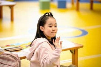 【VIVANT】なぜかジャミーンの学校を突然訪問の乃木　ただ見つめるだけ…のはずはない　考察班は伏線指摘
