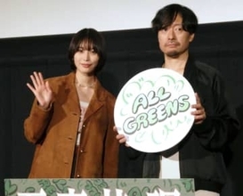 「大きくて強い凶暴なもの」が好き！南沙良　撮影場所近くでガチャ穴場を発見「恐竜が多いんですよ」