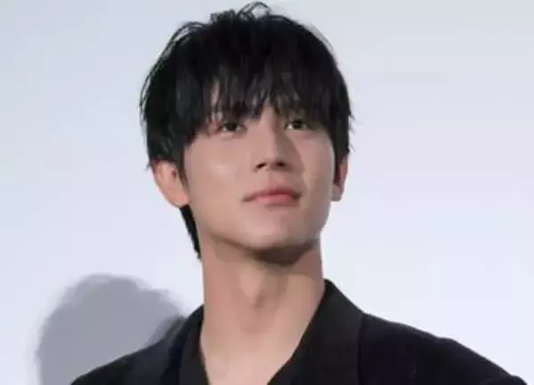 「正面の破壊力」「彼氏感強すぎる」28歳迎えた中川大志の最新姿にファン衝撃「大人の魅力が増して」