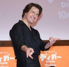 親日家トム・クルーズ　通算26回目の来日でギャルピースを連発！「ここに立つことを夢見ていました」