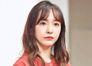 板野友美「産後から体重戻ってない」減量後の体重明かす→「そもそも太ってないよね？」「努力家」様々な声　「健康的にダイエット」と本人説明