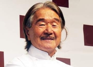 95歳には見えない…道場六三郎氏と坂井宏行氏が銀座通りでパチリ　料理の鉄人の若々しさにネット脱帽