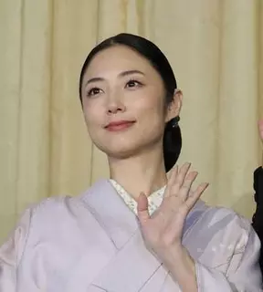 映画祭、着物で魅了のMEGUMI　「健康的に美しく」4カ月で4キロ減の芸術的ボディー公開「大人のダイエットは無理すると一気に老ける」