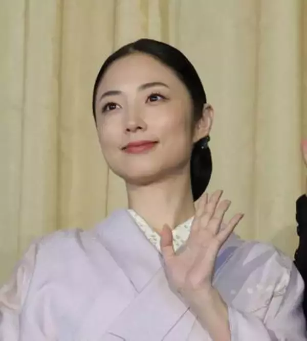 映画祭、着物で魅了のMEGUMI　「健康的に美しく」4カ月で4キロ減の芸術的ボディー公開「大人のダイエットは無理すると一気に老ける」