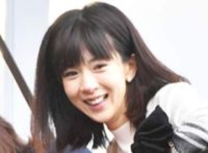 164cmほしのあき　体重「43キロ」と明かす　13歳下JRA人気騎手と結婚、12年に長女出産　驚異の体型キープ