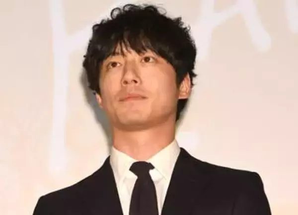 坂口健太郎　一般女性と結婚