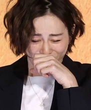 米倉涼子　涙、涙の半年ぶり表舞台　遠藤憲一の優しさに目が真っ赤「涼子ちゃん！涼子ちゃん元気です」　不起訴処分後、初の公の場