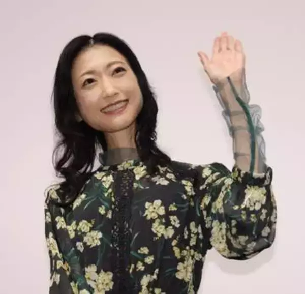 壇蜜45歳　美貌とトークは健在「ごきげんよう、壇蜜です」　映画「旅立ちのラストダンス」トークショーでおちゃめに「香港の線香はめっちゃ太い」
