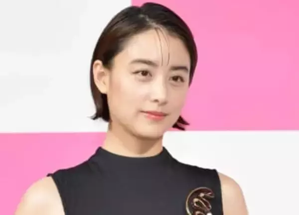 山本美月　フラミンゴに「感動したーーー！」肩乗りリスザルには「積極的すぎる」長崎の動物園満喫
