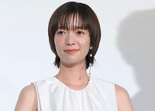 「ふっかああああああつ！」佐藤栞里　幸せ全開豪快もぐもぐショット公開「みんなを幸せにする笑顔！」