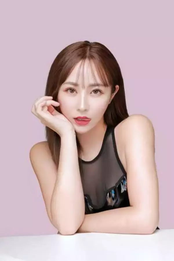 「泣ける」「イケメン♥」「可愛いがすぎる」有名実業家と結婚のてんちむ　2歳息子連れディズニーへ、24年「結婚せずに育てていく」決意公表