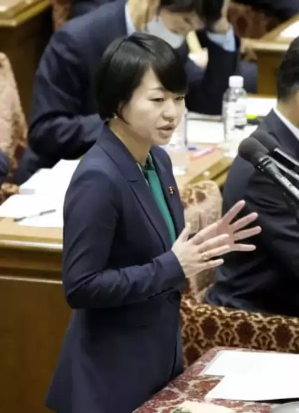 宗男氏娘・鈴木貴子議員　出産目前、分娩台上でかかってきた菅義偉氏からの電話「冷静な先生が…確実に動揺w」