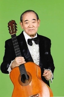 ギター漫談の名人　90歳で死去　師匠は昭和の伝説コメディアン