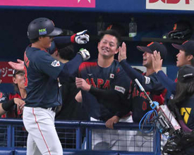 ネット「いない…」「違和感」WBC侍ジャパン中継から消えた大物人物　ベンチ横エリアに姿なく「何か足りないと思ったら」「不在か」「グラウンドレベルと聞いたら」