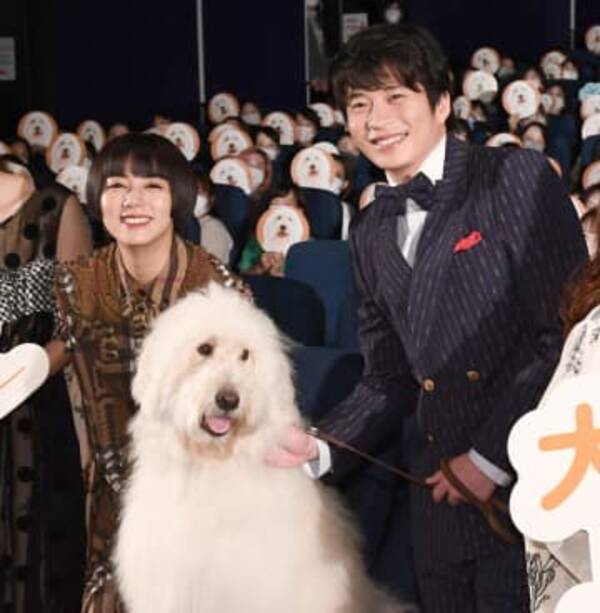 田中圭 主演の大型犬ベックとお散歩登壇 天才俳優犬です 22年8月日 エキサイトニュース