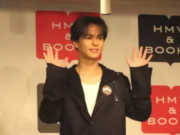 奥野壮　普通自動車免許取得後、初めて助手席に乗せた人は？　写真集「Journey：）」発売イベント