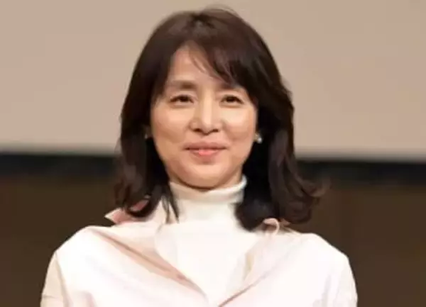 「だれ？」「フランス人？」髪ばっさりショート激変が反響の石田ゆり子　実は「長さがある方が…合ってるな」と自ら告白