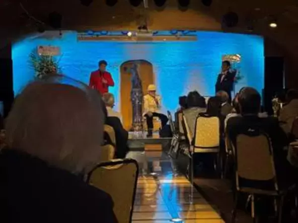 91歳マジか！浜村淳　久々にイベントに現る　白髪にオシャレ帽　しゃべくり健在　今月に脳内出血疑い手術→復帰してきた