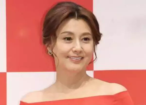 「目が釘付け」171cm藤原紀香の凄い姿に騒然　足長っ！「引き締まって綺麗」「スマート美」