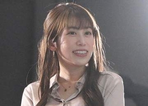 元NHK美人アナ　純白タイトノースリワンピにファンドキドキ♥「たまらない」「清楚なオトナ美」