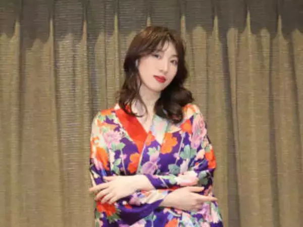 日比美思主演舞台「ストリッパー物語」で初のストリップ鑑賞で勉強「きれいで見ちゃいました。行っちゃう方の気持ちが分かる」