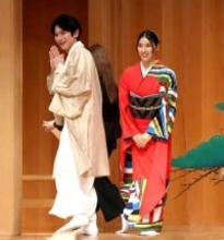 本郷奏多「闇落ちキャラをたくさんやってきたからこそかな」　土屋太鳳とキャライメージの華やか和装で登場