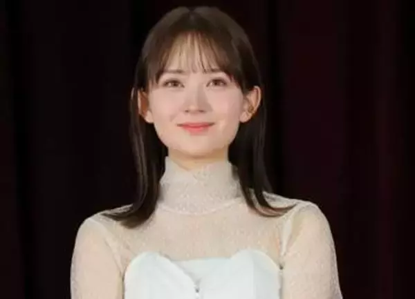 畑芽育が衝撃ギャル化！可愛すぎて「破壊力異次元」ばっちりメークで「ギャルみ増し増し」Wピース