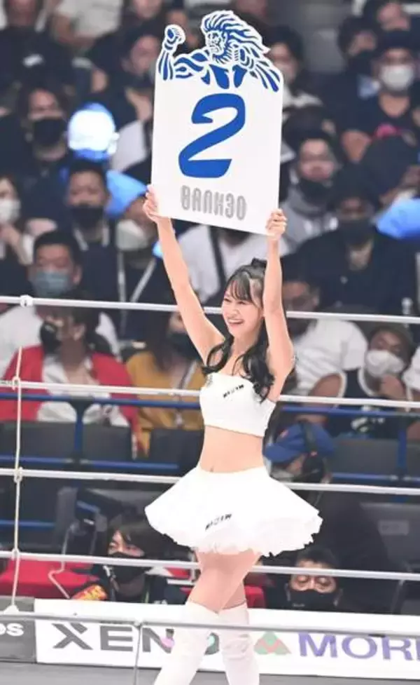 美女タレントが「突然の報告」今年度限りで芸能活動を引退「高校3年生からこのお仕事を始めて」と思い伝える