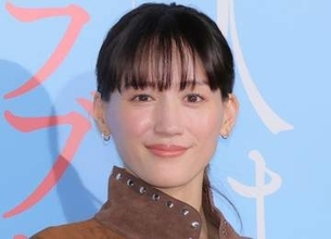 綾瀬はるかに衝撃の美少女伝説　学校中の男子が「同盟」結成「もう、むちゃくちゃモテた」本人は「知らなかったです…」