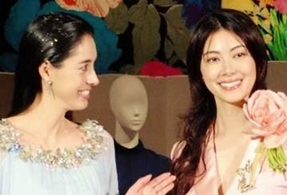 顔小っさ！何頭身！？　芸能界最強モデル姉妹揃った　2Sイベントが凄い　175cm長身の小顔に驚き