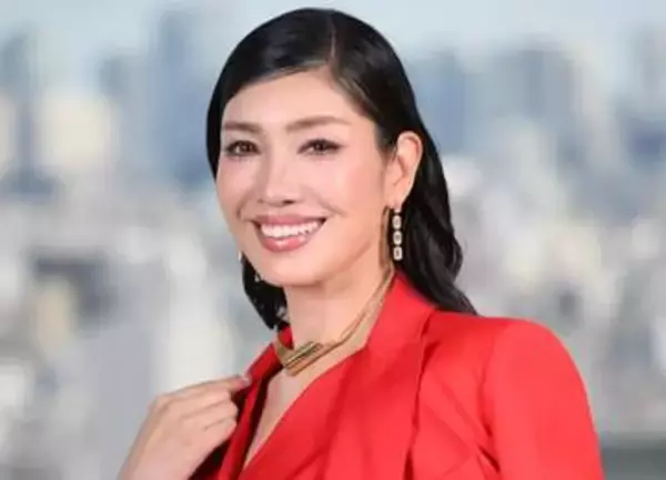アンミカ「プラダを着た悪魔」が好き過ぎて…貯金はたいて劇中「全部の服を買った」と豪語