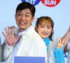 あべこうじ＆高橋愛夫妻　12年前の入籍日に報道陣からまさかの一言「良い思い出です！」　変わらぬ夫婦仲見せつける