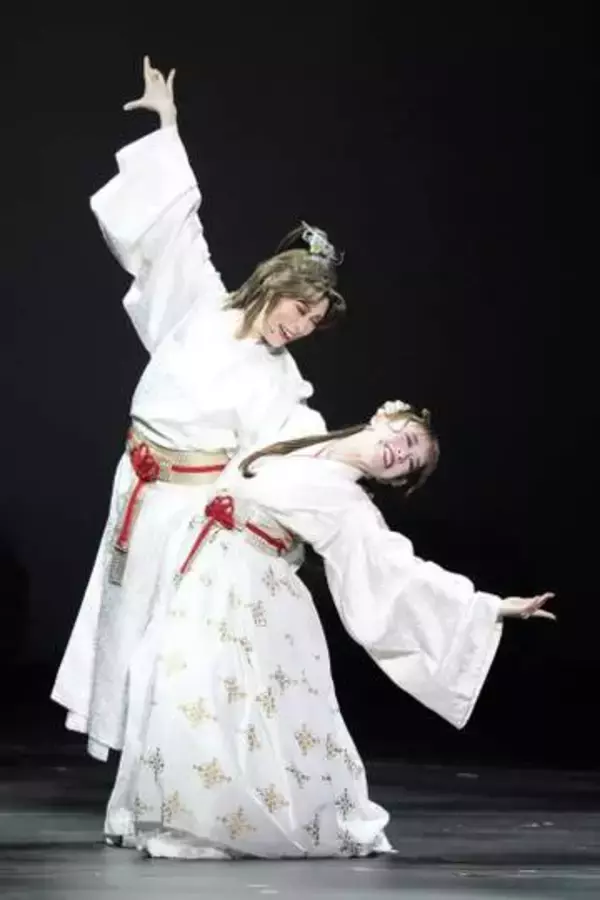 翼和希　OSKは「華やかさだけじゃない、泥くさいとか雑草魂が似合う」　驚異の100周年演目「春のおどり」ではロミジュリを1時間に凝縮