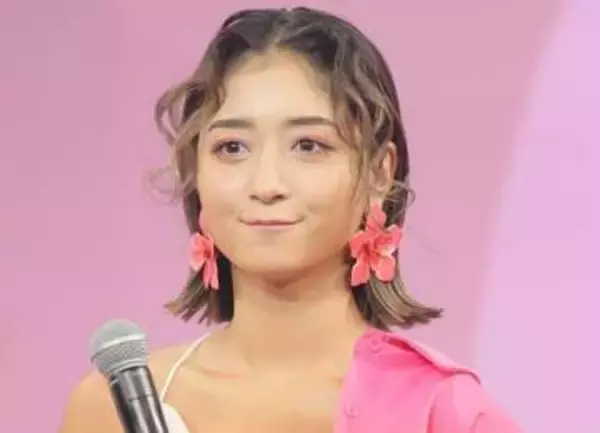 大倉士門「次は3人で！！」第1子妊娠中・みちょぱとアウラニディズニーで大はしゃぎ　ビーチ満喫ツーショットも